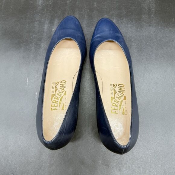 Salvatore Ferragamo Blue Patent Leather Kitten Pump Womens 6.5 B Made In Italy - Picture 7 of 8